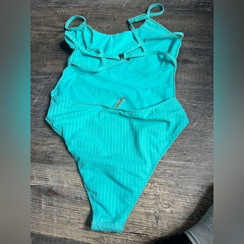ZAFUL Blue bathing suit with strappy back #20 - Picture 7 of 8